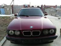 BMW M5 1992 ВИШНЯ