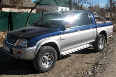 Mitsubishi L-200