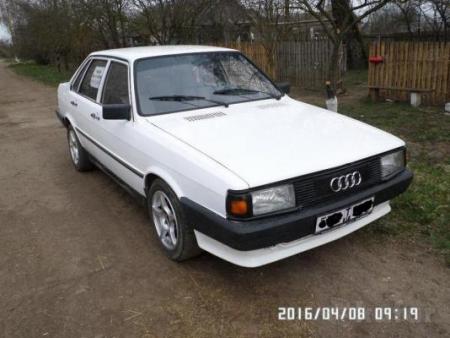 Audi 100