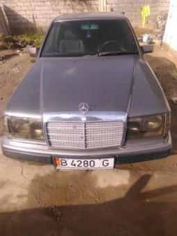 Mercedes-Benz E