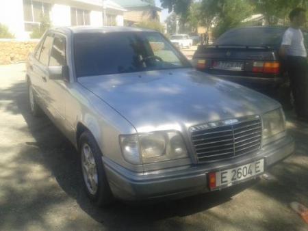 Mercedes-Benz E