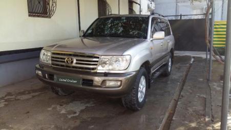 Toyota Land Cruiser