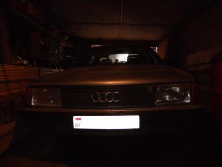 Audi 100