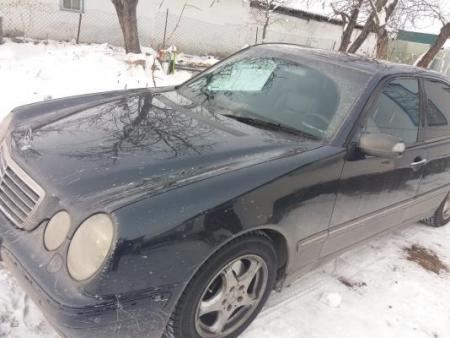 Mercedes-Benz E