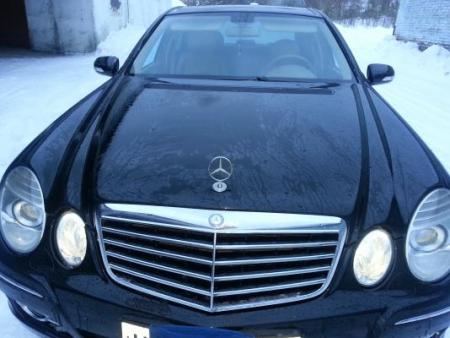 Mercedes-Benz E