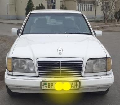 Mercedes-Benz E
