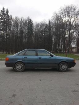 Audi 80