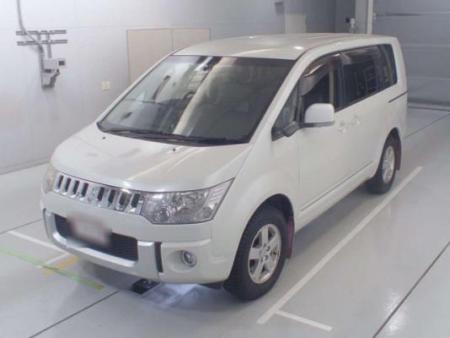 Mitsubishi Delica