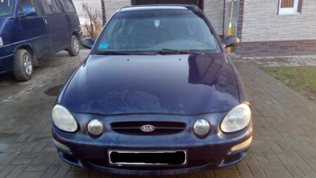 Kia Shuma
