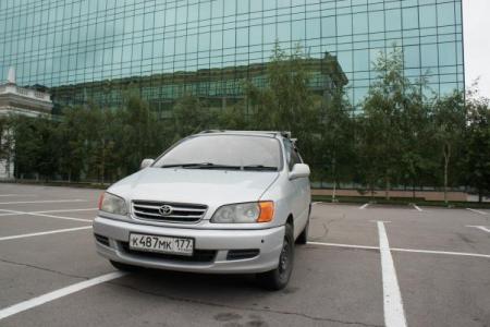 Toyota Ipsum