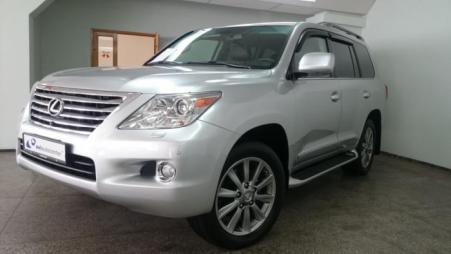 Lexus LX570