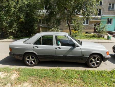 Mercedes-Benz 190