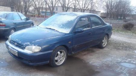 Kia Shuma