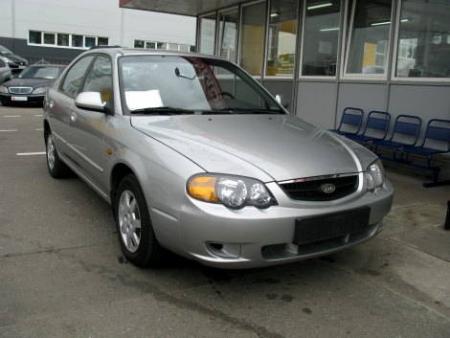 Kia Shuma