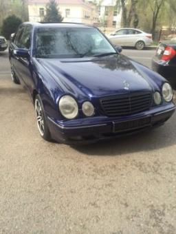Mercedes-Benz E