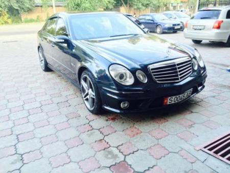 Mercedes-Benz E