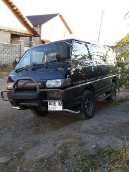 Mitsubishi Delica