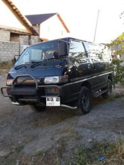 Mitsubishi Delica