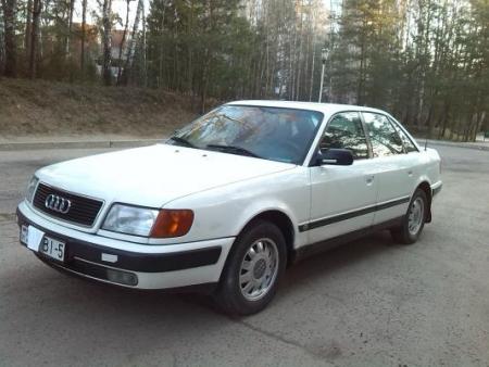 Audi 100