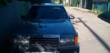 Mercedes-Benz E