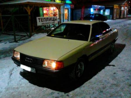Audi 100