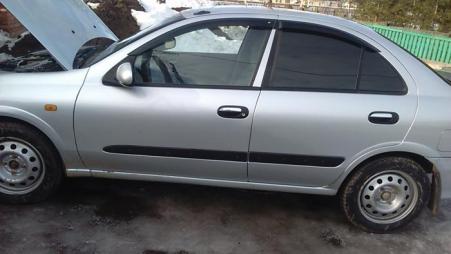 Nissan Almera