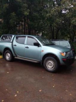 Mitsubishi L-200