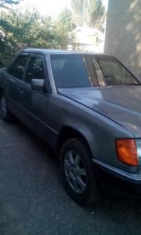 Mercedes-Benz E