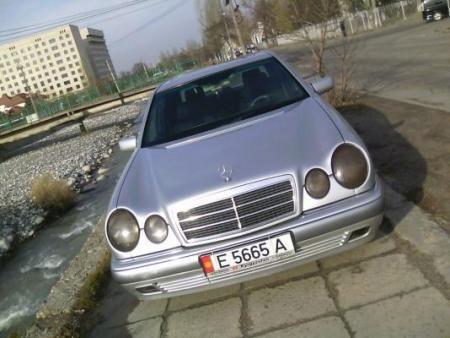 Mercedes-Benz E