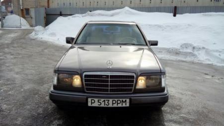 Mercedes-Benz E