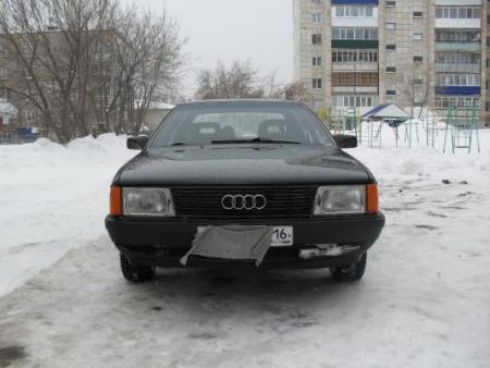 Audi 100