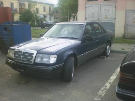 Mercedes-Benz E