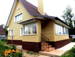 Стеновой сайдинг "Кирпич" серии "Славянка" из ПВХ