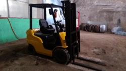 Продам погрузчик Caterpillar