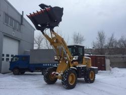 Фронтальный погрузчик Frontal 235 (SZM 930) в наличии Фронтальный погрузчик Frontal 235 (SZM 930) в наличии