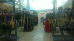 Продаю бизнес джинсы, трикотаж, куртки, пуховики