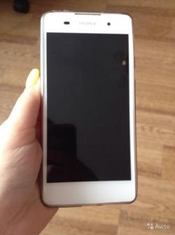 Продам Sony Xperia E5,срочно