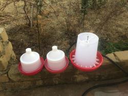 Кормушки ,поилки для птиц