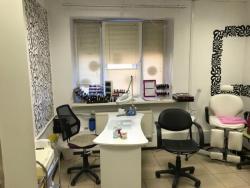 Оборудованная парикмахерская