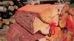 Осиновые дрова в сетке Осиновые дрова в сетке