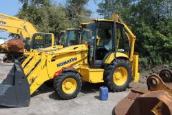 Аренда экскаватора-погрузчика Komatsu WB-93R