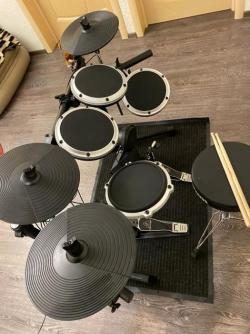 Аренда музыкальных инструментов