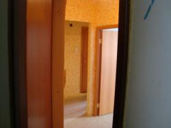 Продам 1  комнатную квартиру .Комната 13 кв м, кух