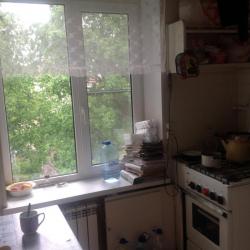 Продам 1/2 долю в 2-х комнатной квартире, Лен. обл., г. Гатчина, ул. Карла Маркса, д. 31.