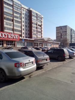 Сдам  в аренду торговое помещение в торговом комплексе
