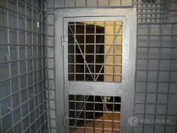 Комната для хранения товара, ценных бумаг, инструмента и т.д.