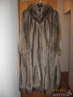 Продаётся енотовая шуба