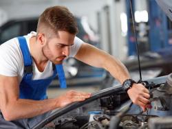 ТРЕБУЮТСЯ СОТРУДНИКИ В АВТОСЕРВИС