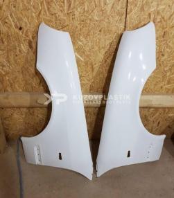 Крыло на Мерседес CLK W208 из стеклопластика. Крыло на Мерседес CLK W208 из стеклопластика.