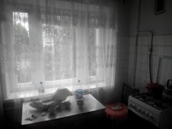 Продаем 2-х комнатную квартиру недалеко от центра